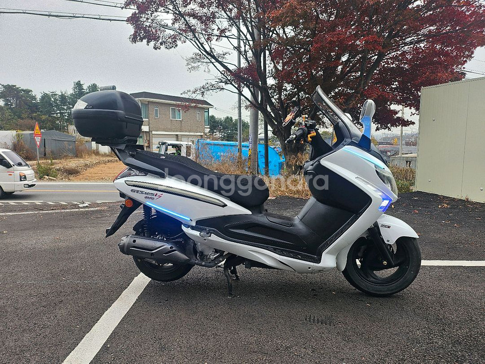 보이져125 / 21년식 / 1만키로 / 130만원--1