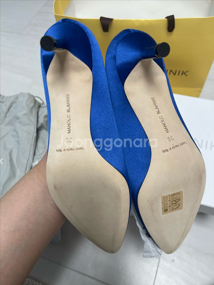 마놀로블라닉 한기시 블루 5cm 38(250)사이즈--2