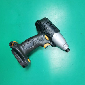 파나소닉 공구 오일펄스임팩트라이버 (본체) EY9200