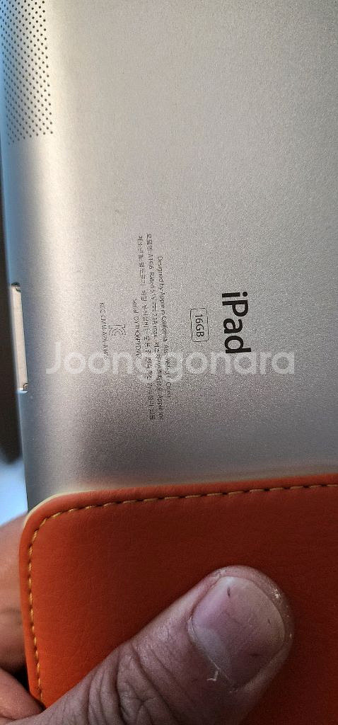 애플 아이패드 1세대 A1416 팝니다. 고장부품용--3
