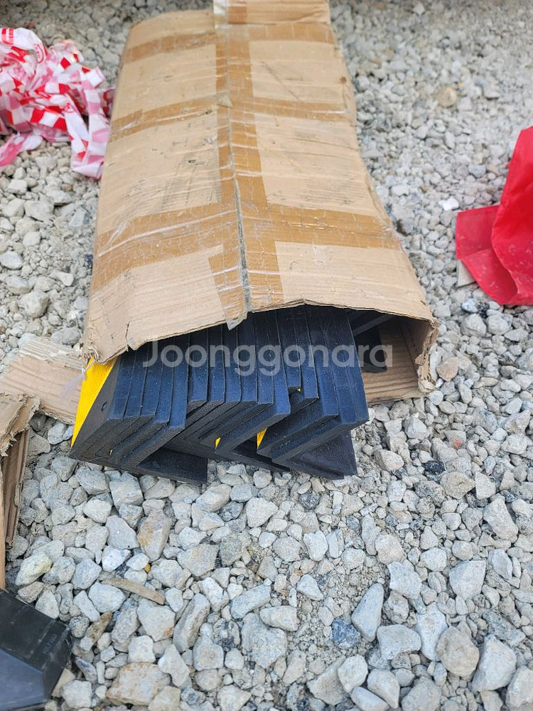 주차장 기둥 모서리 보호대--1
