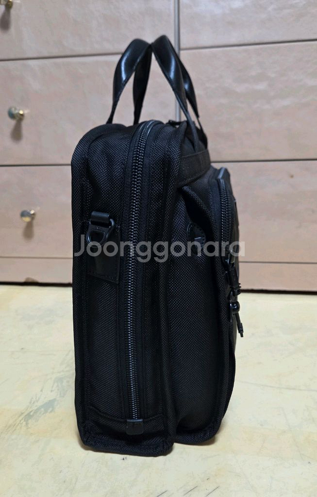 투미 정품 알파 라지 스크린 랩탑 브리프케이스--3