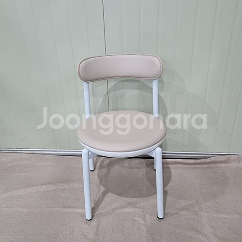 카페, 식다용 철재의자 특가로 판매합니다.--0