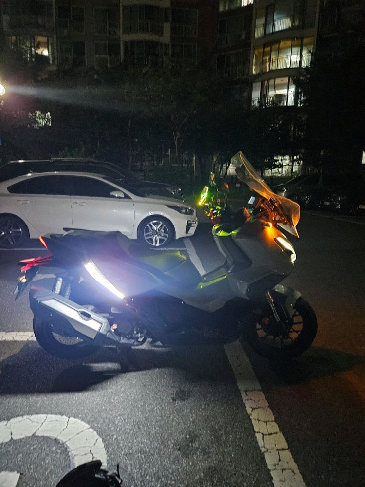 혼다 ADV350 이미지