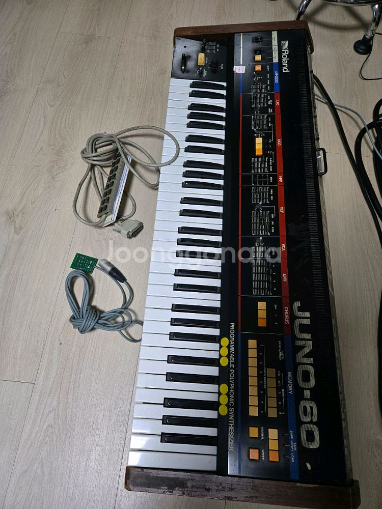 ROLAND JUNO 60 신디 판매합니다--0