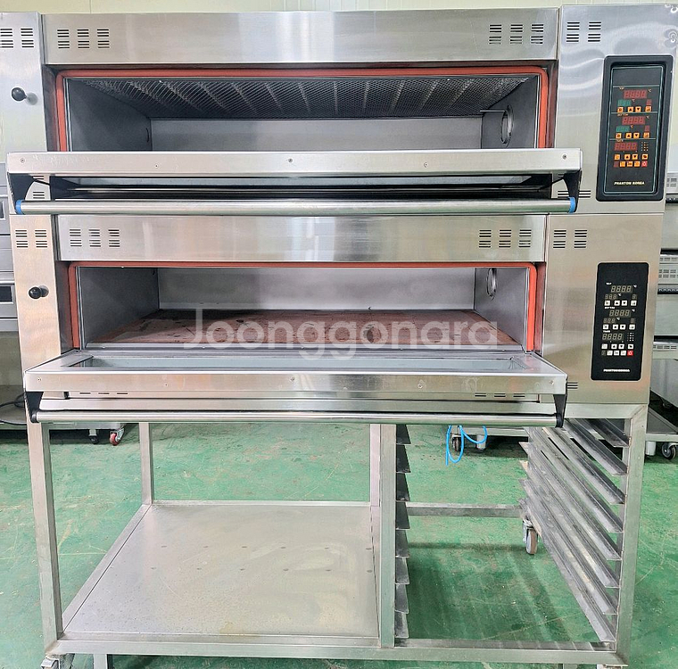 팬텀 3매2단 데크오븐 팝니다.(1단 돌스팀)--1