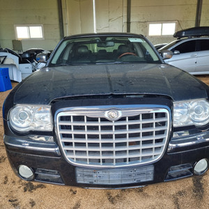 19-크라이슬러 300C 2008 부품 각개 판매합니다