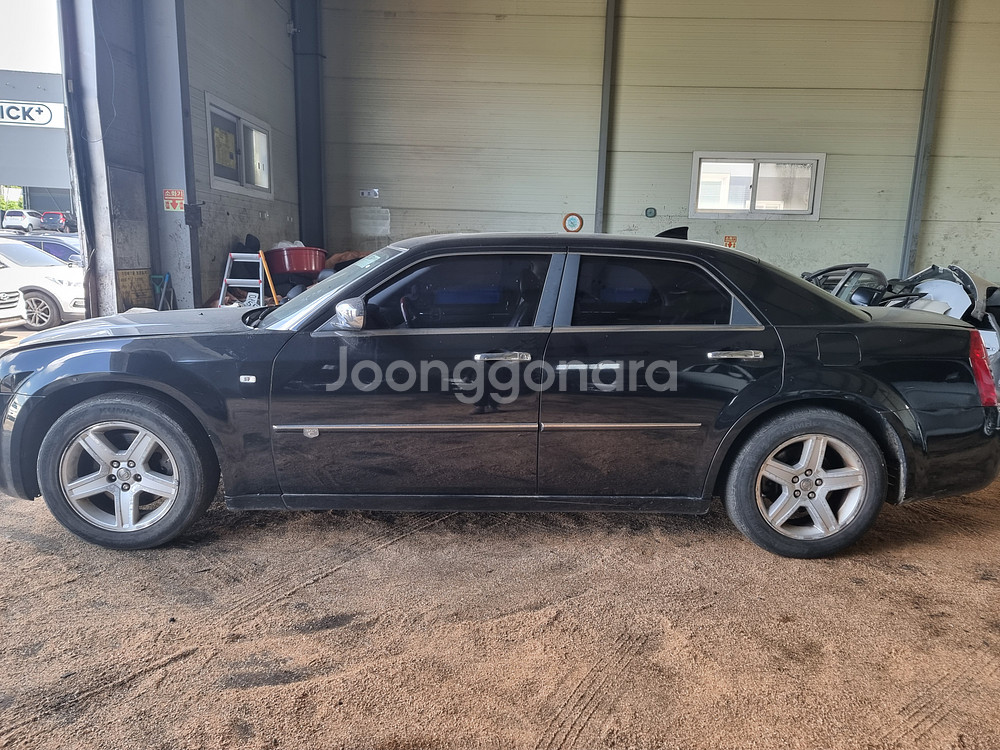 19-크라이슬러 300C 2008 부품 각개 판매합니다--3
