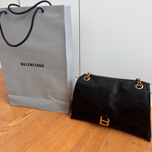 발렌시아가 크러쉬 체인백 블랙 (미디엄)