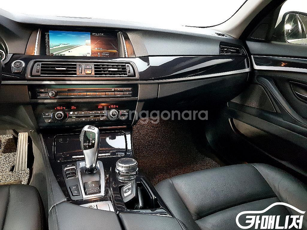 [BMW]5시리즈 (F10) 520d xDrive #앱--9
