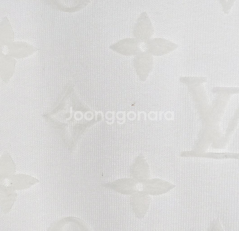 [L] 루이비통 3D 포켓 모노그램 반팔 티셔츠 화이트--7