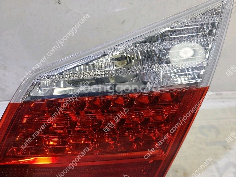 제네시스BH 테일램프/트렁크등 조수석--1