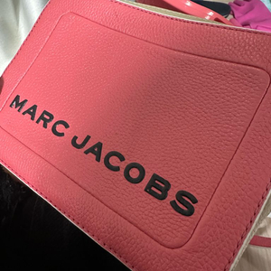 마크제이콥스 미니 크로스백 핑크