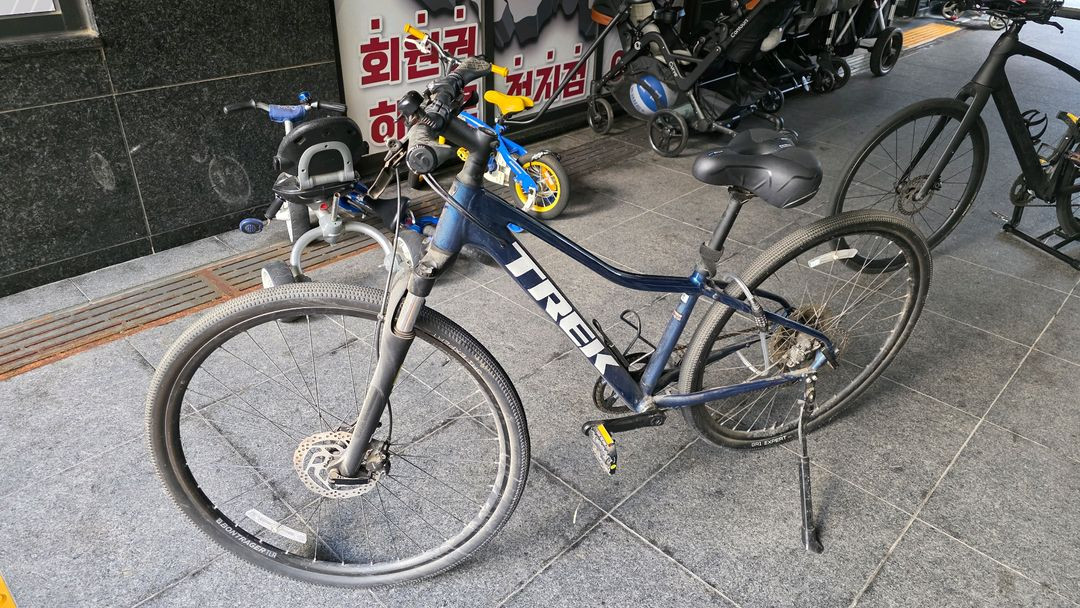 트렉 자전거 FX3 듀얼스포츠 이미지
