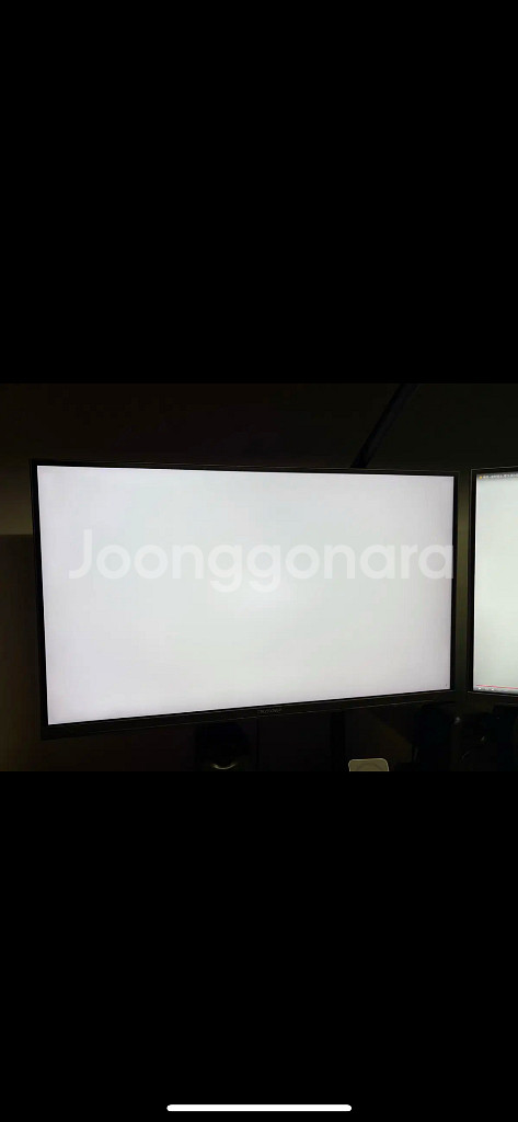 크로스오버 27GU950 4k 144hz 모니터 2개--3