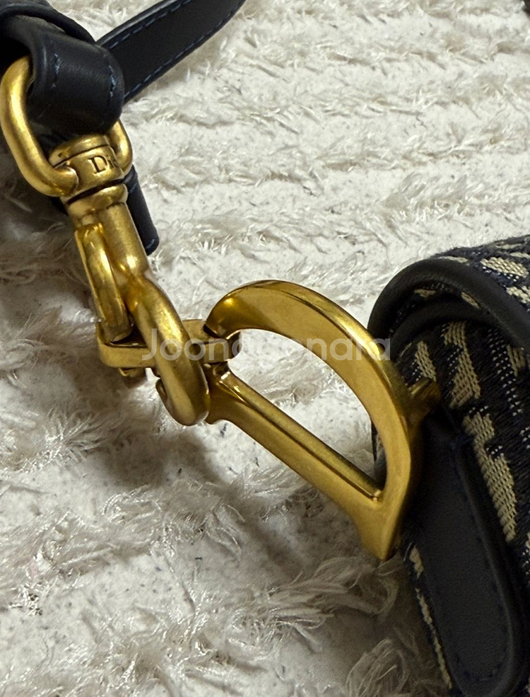 디올 새들백 미디움--3