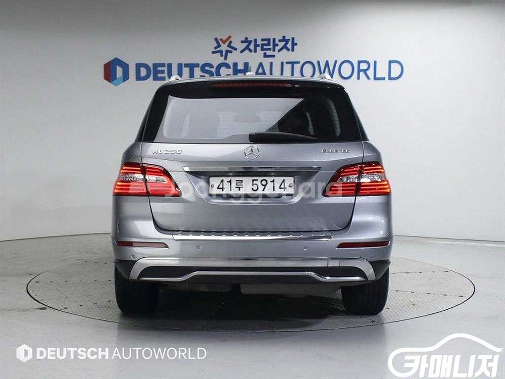[벤츠]뉴 M클래스 W166 ML250 블루텍 4매틱--3