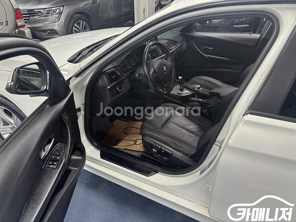 [BMW]3시리즈 (F30) 320d #앱특가--5