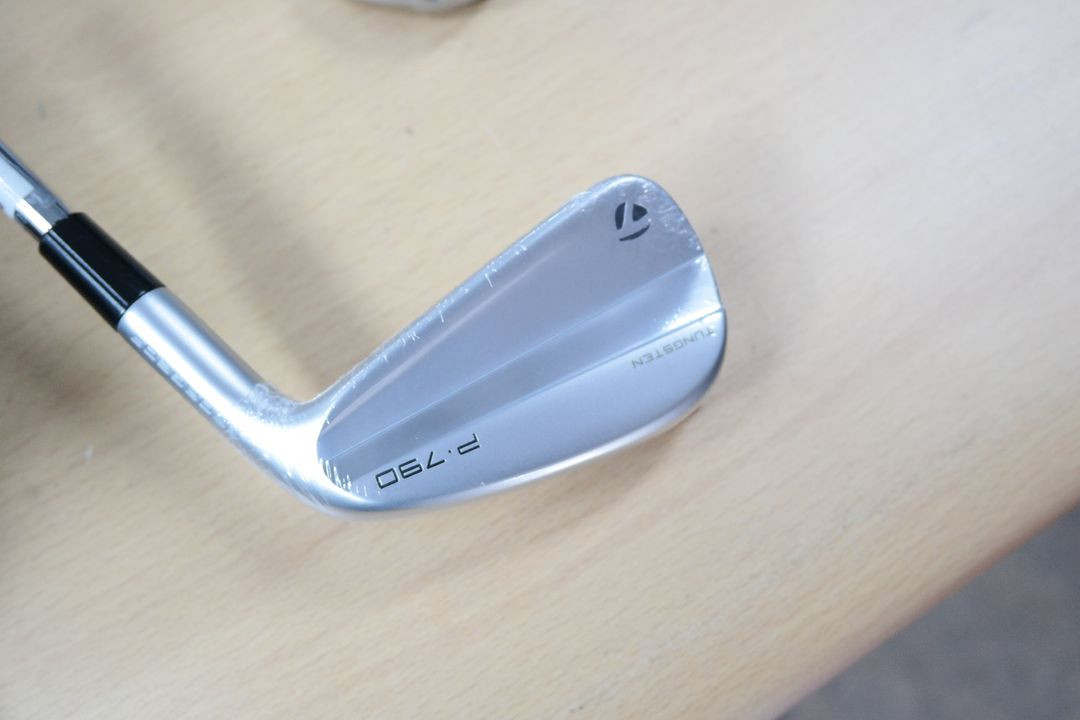 테일러메이드 P790 모두스105 R 아이언 이미지