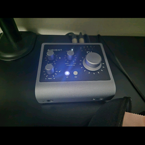오디언트 id4 mk2