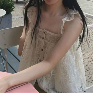 프릴 레이스 버튼 나시 블라우스