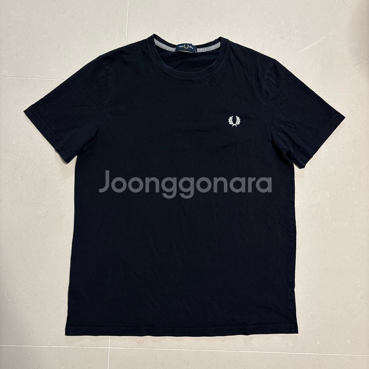 정품 프레드페리 다크네이비 크루넥 반팔 티셔츠--1