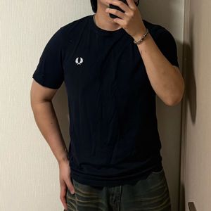 정품 프레드페리 다크네이비 크루넥 반팔 티셔츠