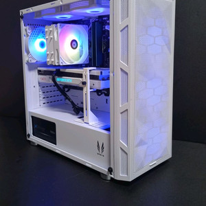 컴퓨터(7600X, 램 32G, RTX 5060ti)