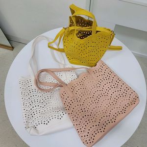 펀칭 숄더백 핑크 / 화이트 여름 가방