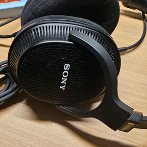 Sony MDR MV1