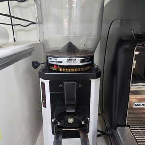 업소용 원두그라인더 (카페폐업으로 일괄판매중)