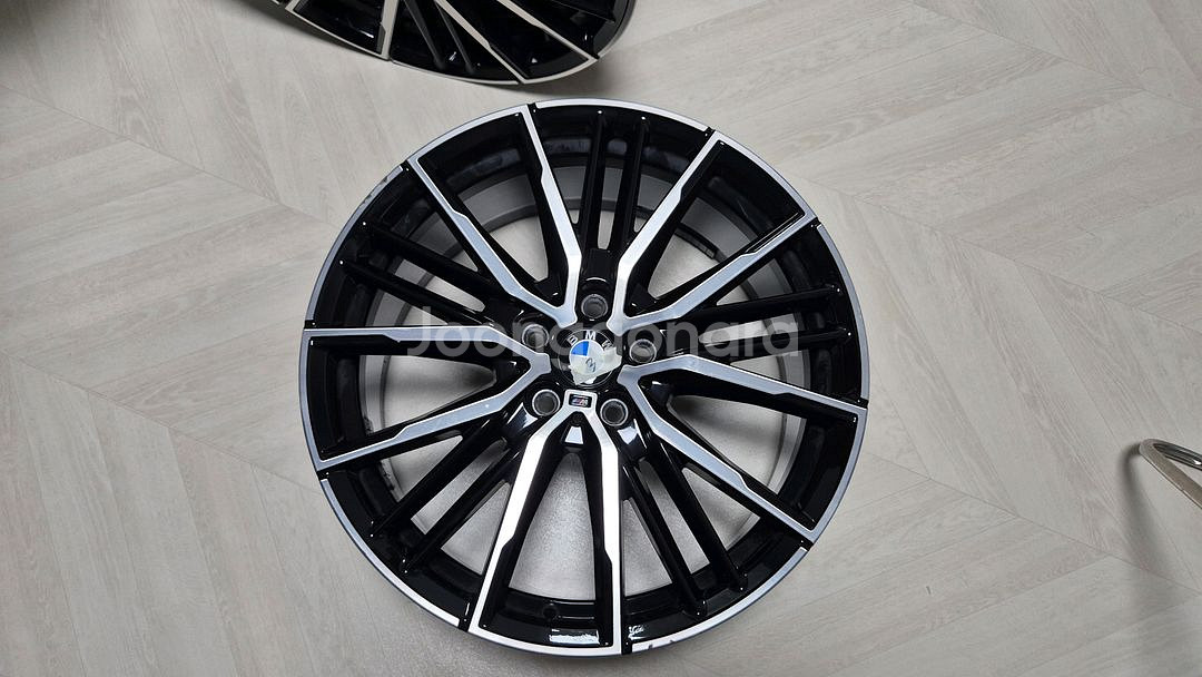 BMW 552M휠19인치 8J ET54 PCD112--5