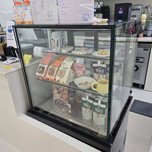 냉장쇼케이스 750 (카페 가전 일괄처분중)