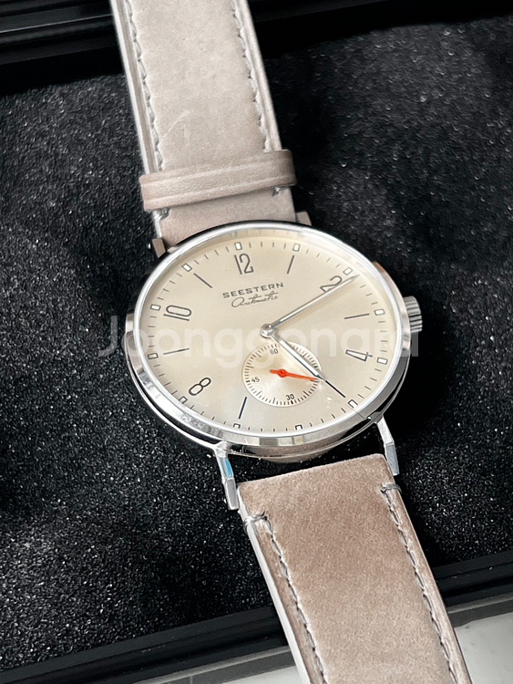 수게스 시스턴 노모스 오마쥬 시계 38mm--1