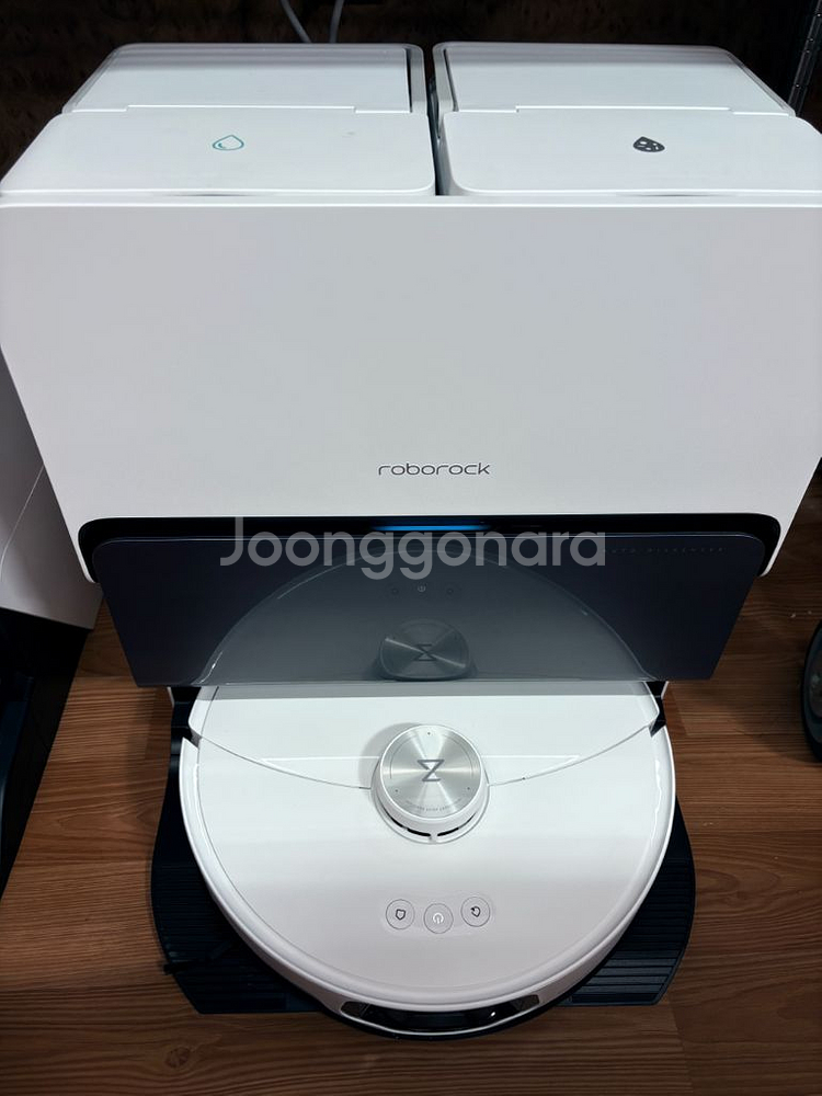 약 1시간 사용한 로보락 S8 MaxV Ultra팝니다--1