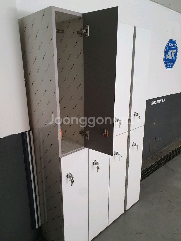 헬스 2단 옷장 4줄 판매합니다 새거--1