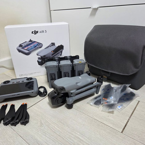 DJI Air 3(에어 3) 플라이 모어 콤보
