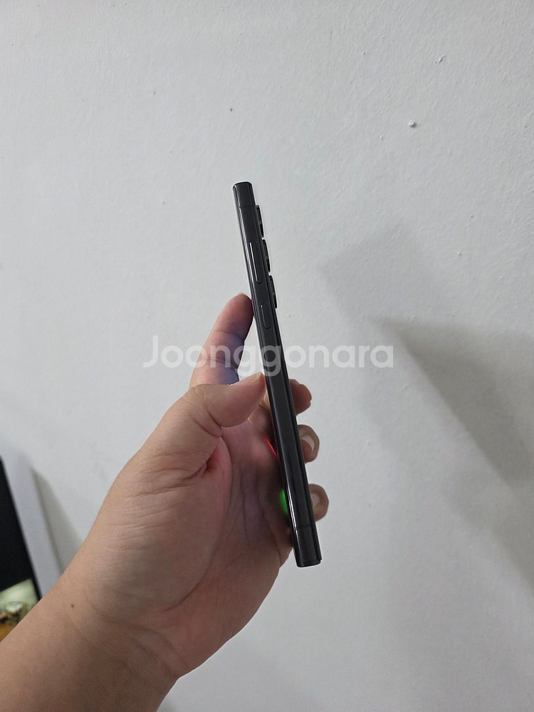 갤럭시 S23울트라 블랙 256기가 SS급 팔아요~--1