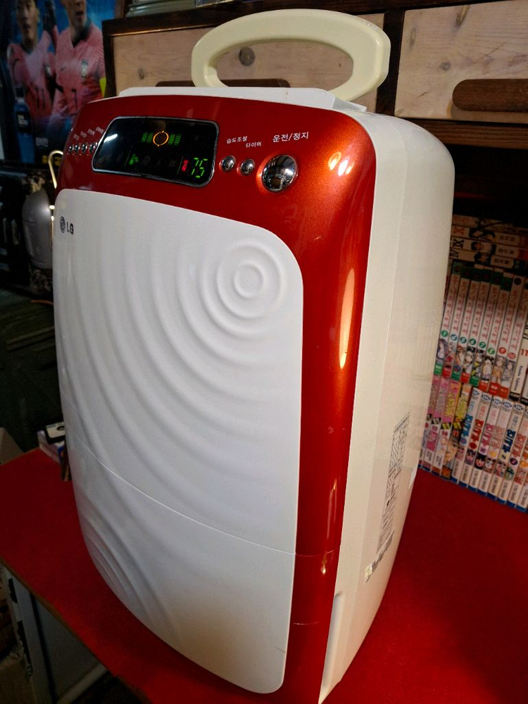 LG 제습기 이미지
