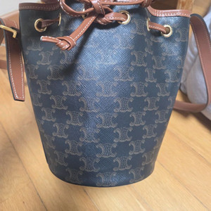 셀린느 드로우스트링백 미니버킷백