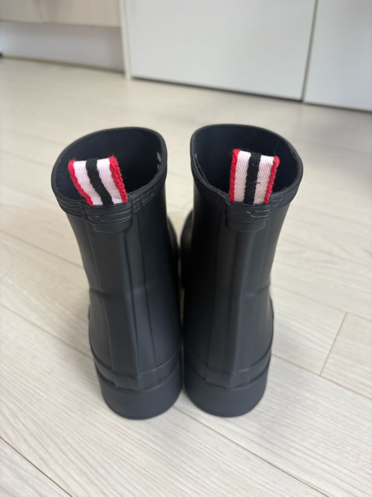 [250]헌터 플레이 숏 웰링턴 부츠 블랙--2