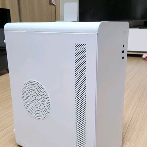 제온 워크스테이션 1270 v5 (i7-6700 동급)