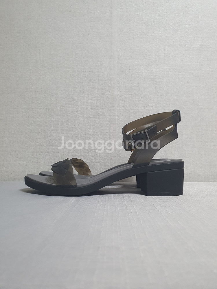 택포가 240mm 크록스 샌들 이자벨라 블록힐 청키힐--2
