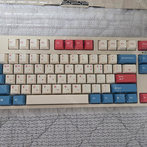 레오폴드 FC750RBT 코랄블루 (적축) 팝니다.