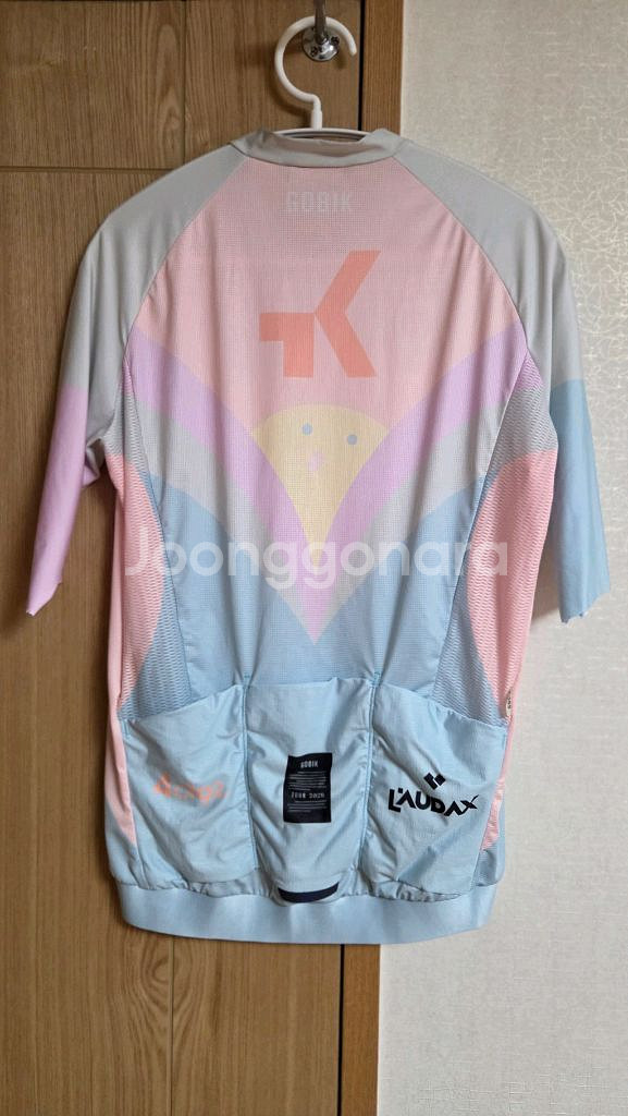 고빅투어 반팔져지 판매합니다.--1