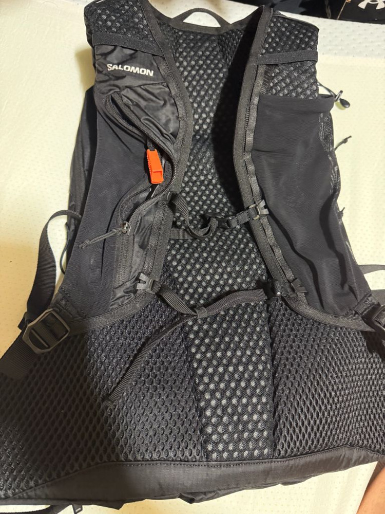 살로몬 XT 15 백팩 블랙 팝니다--3