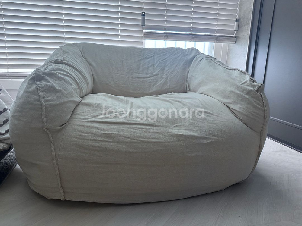 쳅터원 1인 컴포터블 소파 팝니다.--0