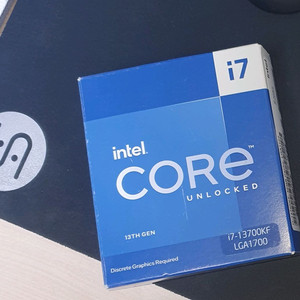 인텔 I7 13700KF