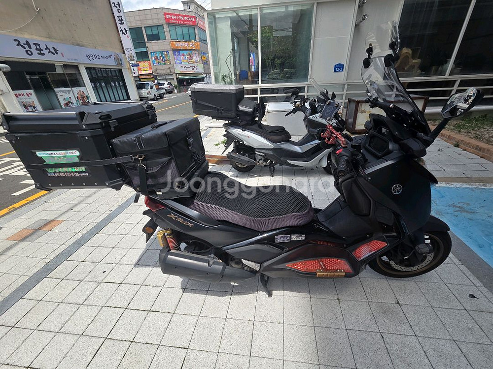 24년식 xmax300 팔아요--1
