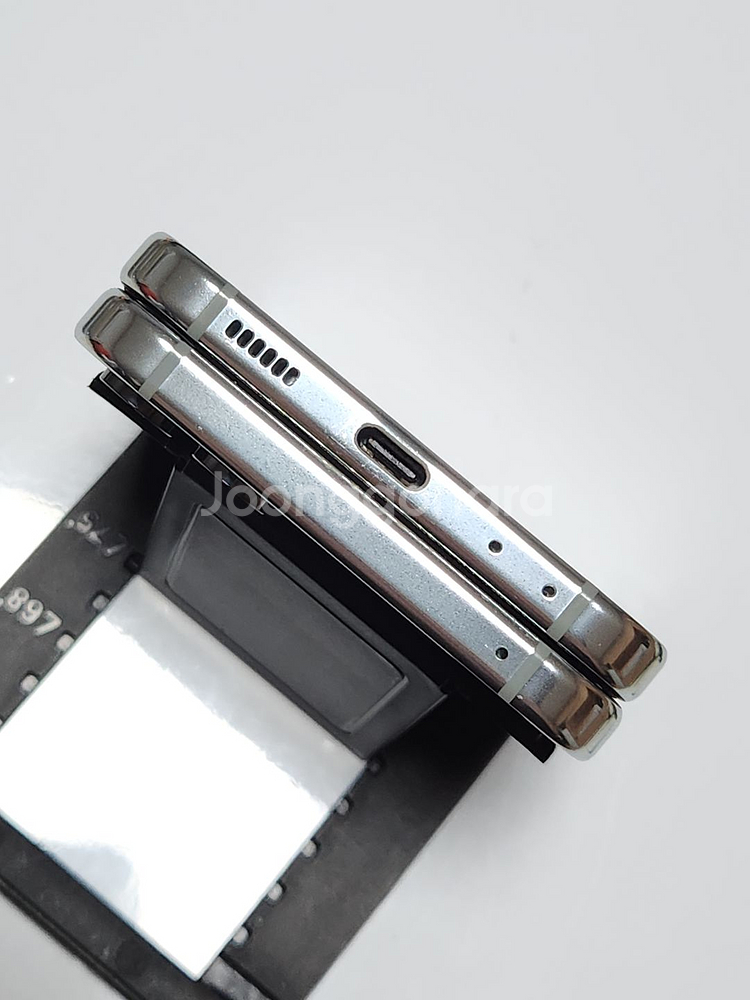 갤럭시Z플립5 256G 무잔상 민트 49918--4